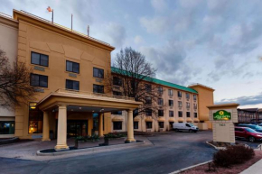 Гостиница La Quinta by Wyndham Milwaukee Bayshore Area  Глендейл